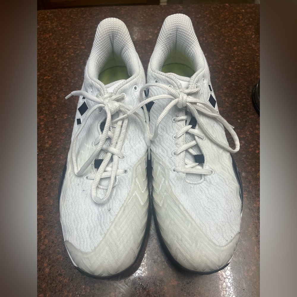 Diadem Men's White Athletic Shoes